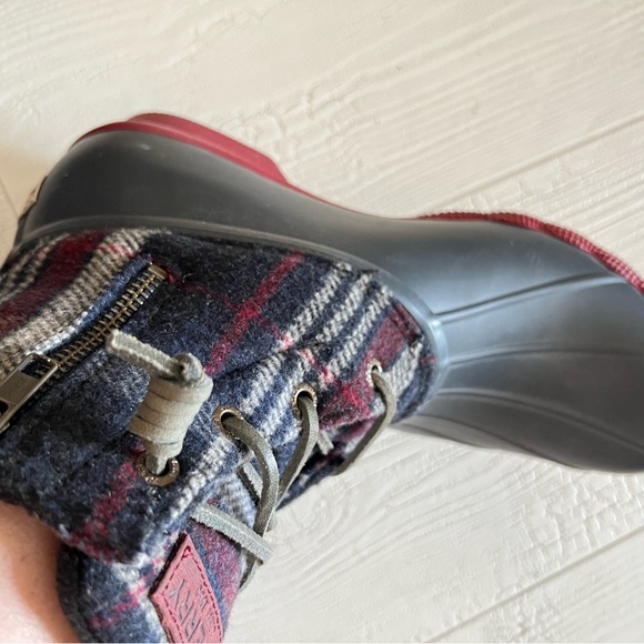 Sperry duck rain boots - Picture 3 of 7